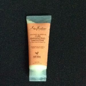 🐶 $4 🐶 Shea Moisture Curl Enhancing Smoothy